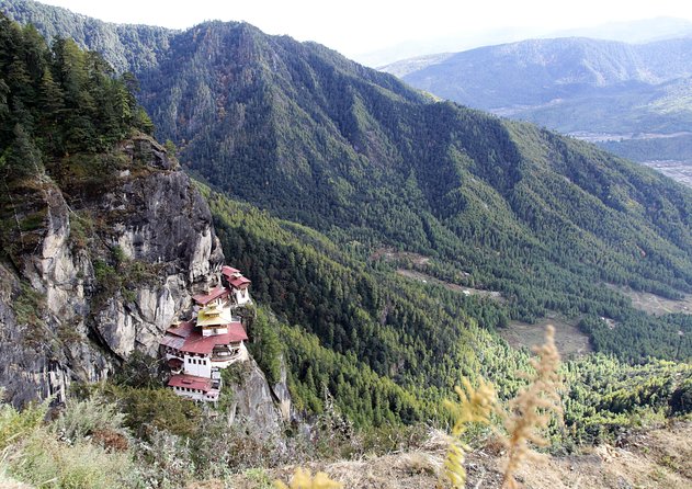 Druk Path Trek: Discover The Raw Natural Beauty of Bhutan - Comfort on camp days: what to expect from the provided gear