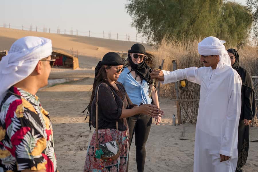 Dubai: Evening Camel Trekking & Dinner at Al Marmoom Oasis - Stargazing With a Telescope: How to Get Better Night-Sky Results