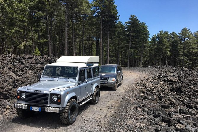 Etna Grantour - 4x4 & trekking - Private tour with lunch included - MontataGrande farm lunch and tastings: what’s included and why it matters