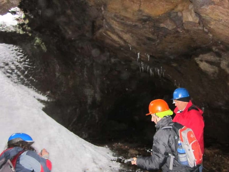 Etna: Jeep excursion and trekking suitable for everyone. Shoes and jacket provided free of charge. - Gear and clothing: free shoes, jacket, helmet, lamps