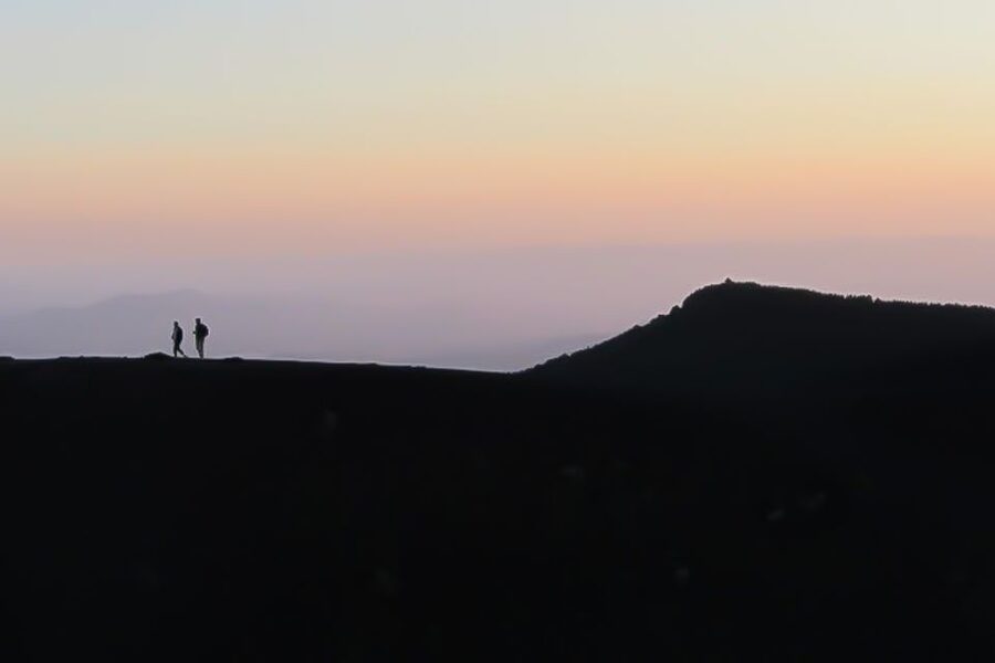 Etna Sunset Tour: Volcano trek, Cave & tasting from Catania - What to bring (and what can ruin your day)