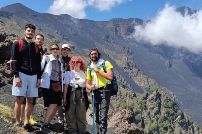 Etna Tour - Trek, Wine and Food from Syracuse - Morning logistics: meeting at Molo San Antonio and getting settled fast