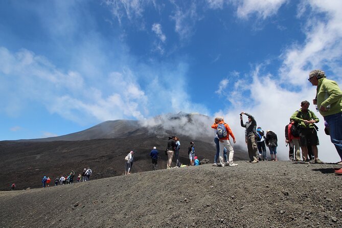 Etna: Trekking to the summit craters at 3,340 meters - Valle del Bove: the 30-minute stop that makes the trek feel real