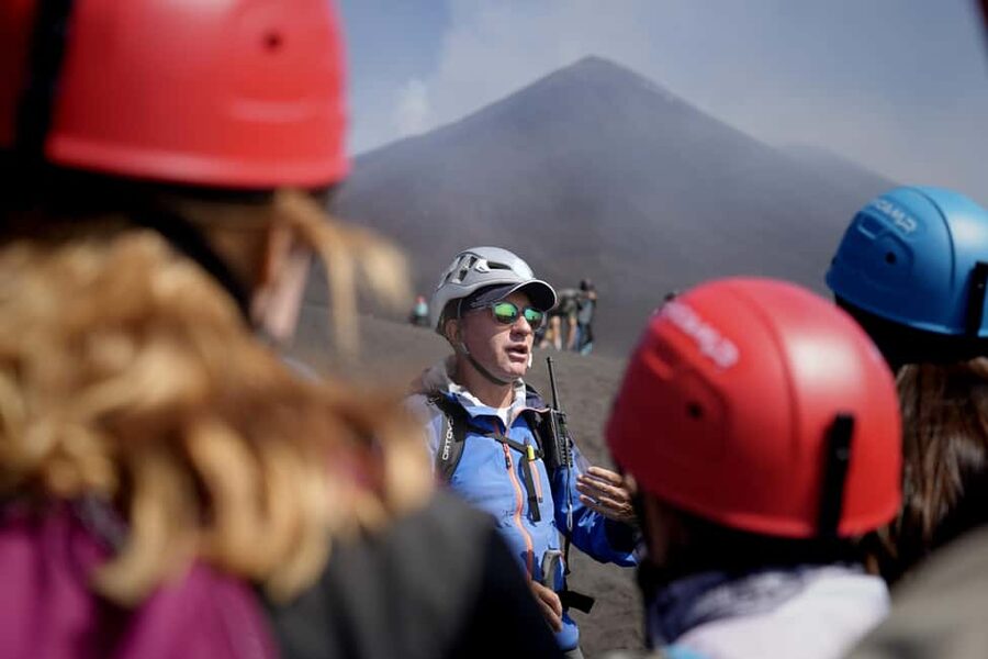 Etna: Trekking to the summit craters at 3340 meters - The tour vibe: what “guided volcanology” actually feels like