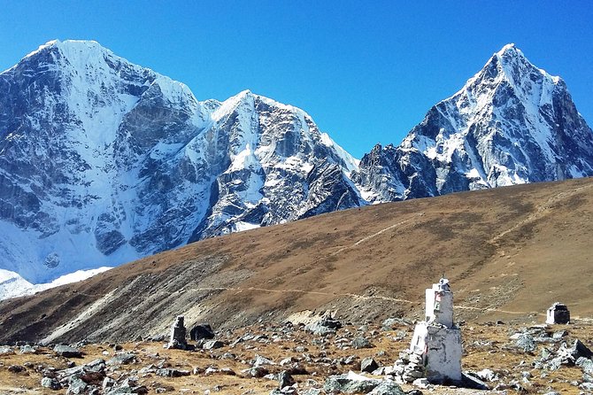 Everest Base Camp trek 12 days from Kathmandu - Dingboche and the high-altitude breathing game