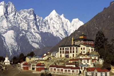 Everest Base Camp Trek - 15 Days - Flying to Lukla and starting easy: Phakding at 2,640m