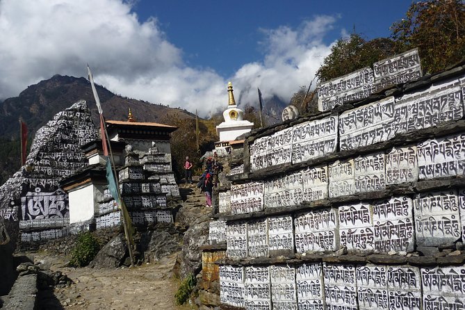 Everest Base Camp Trek - 16 Days - Kalapatthar sunrise: why the early wake-up feels worth it