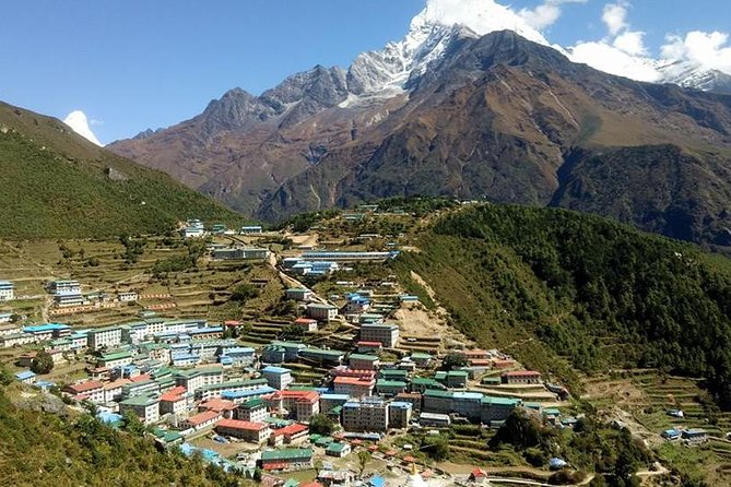 Everest Base camp Trek - Guides and porters: why this trip works better as a team