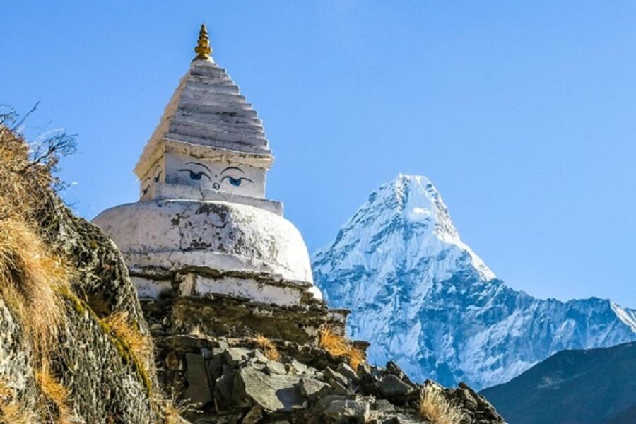 Everest Base Camp Trek: A short EBC Trek to Iconic Himalaya - A short Everest Base Camp trek that still feels epic