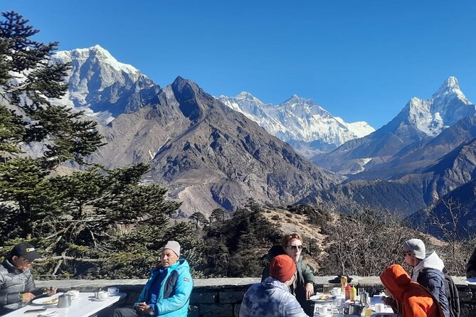 Everest Base Camp Trek and Kathmandu Tour: 15 Days - Gorak Shep to Everest Base Camp: the glacier-path feel