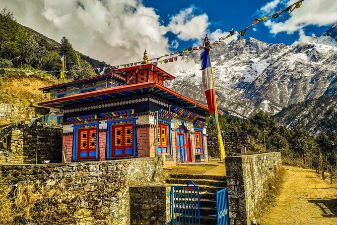 Everest Base Camp trek in 14 days - Lobuche, Gorak Shep, and the Memorial Park pull: where your legs learn the route
