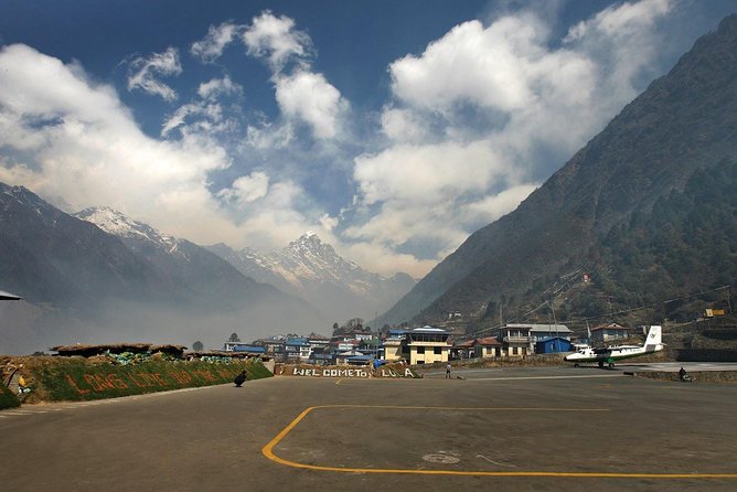 Everest Base Camp Trek with Helicopter Return - 10 Days - Getting from Kathmandu to Lukla: the first “real” hurdle is smoothness