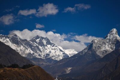 Everest Base Camp Trekking - Phakding to Namche Bazaar: suspension bridges and your first big climb