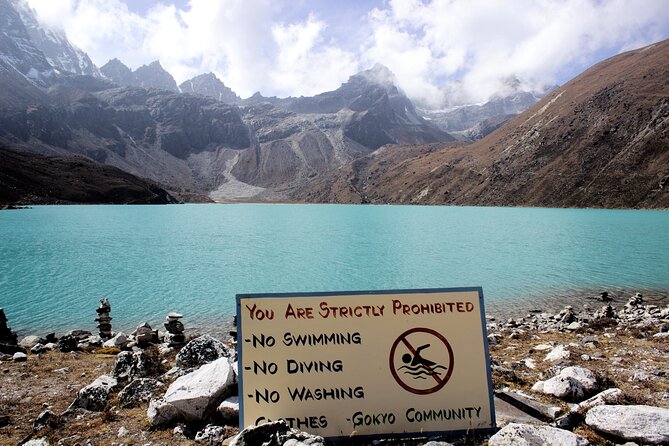 Everest Gokyo Valley Trek - 12 days - Day 4: Phortse and the Khumjung hill area—scenic, but watch your footing