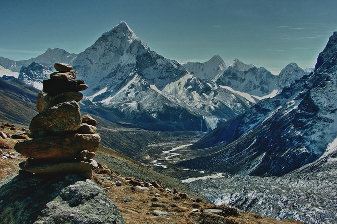 Everest Three Pass Trek - Gorakshep and Kala Patthar: Everest sunrise without the fake feeling