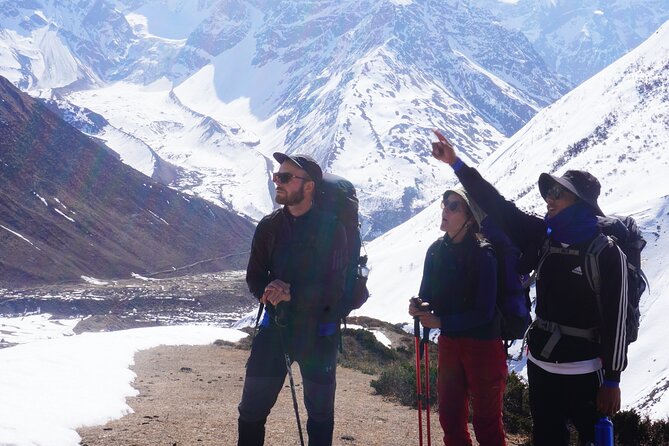 Experience the Thrill of a Lifetime:12-Days Manaslu Circuit trek - Day 4–5: Gurung communities, monasteries, and the Namrung prayer-flag feel