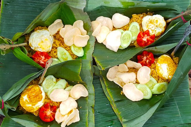 FAMILY JUNGLE TOUR: Orangutan Trek (4-hours hike) by EcoTravel Bukit Lawang - How the Timing Works: Meeting the Guide Team and Starting at 11:00