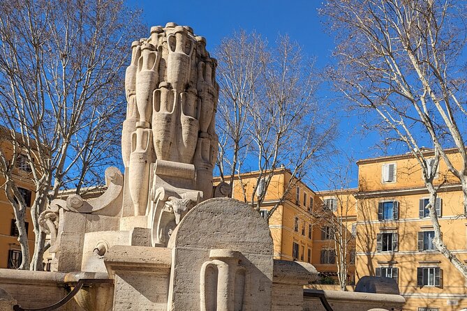 Free Urban Trekking with an Archaeologist - Why This Rome Walk Works: AR + Archaeology Without the Stress