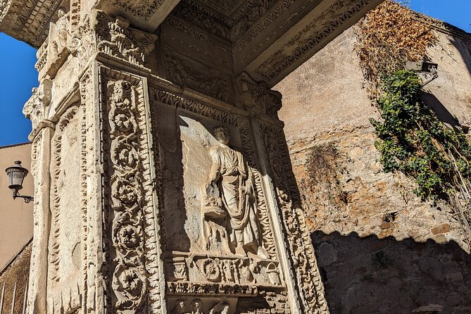 Free Urban Trekking with an Archaeologist - Pacing, Fitness, and What to Wear
