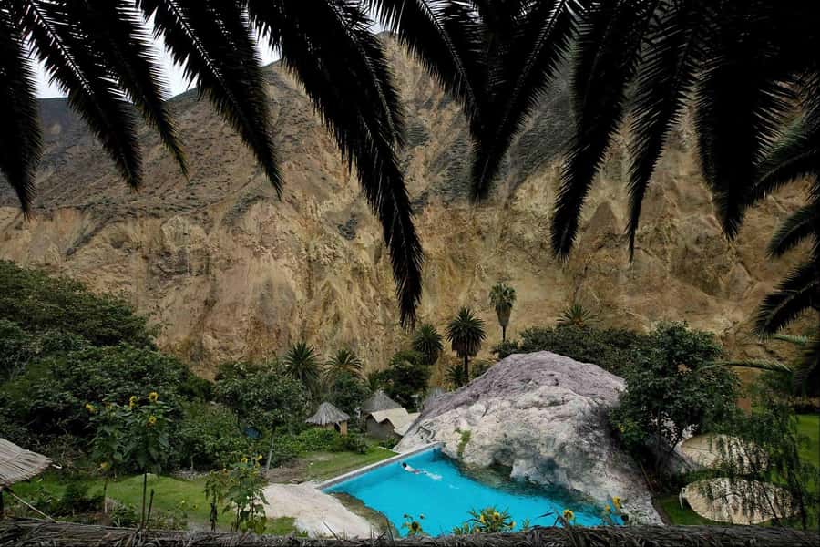 From Arequipa Trek : 2-Days of Hiking in the Colca Canyon - Guides and group size: pacing, communication, and what to watch for