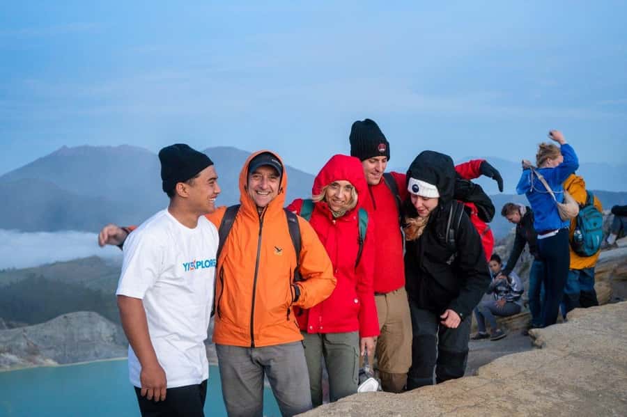 From Banyuwangi: Day Trip to Ijen Volcano with Guided Trek - The Turquoise Acid Lake: Your Viewpoint Game Plan
