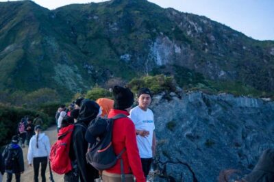 From Banyuwangi: Day Trip to Ijen Volcano with Guided Trek - The Midnight Hike: Flashlight, Gas Mask, and Sensible Pacing