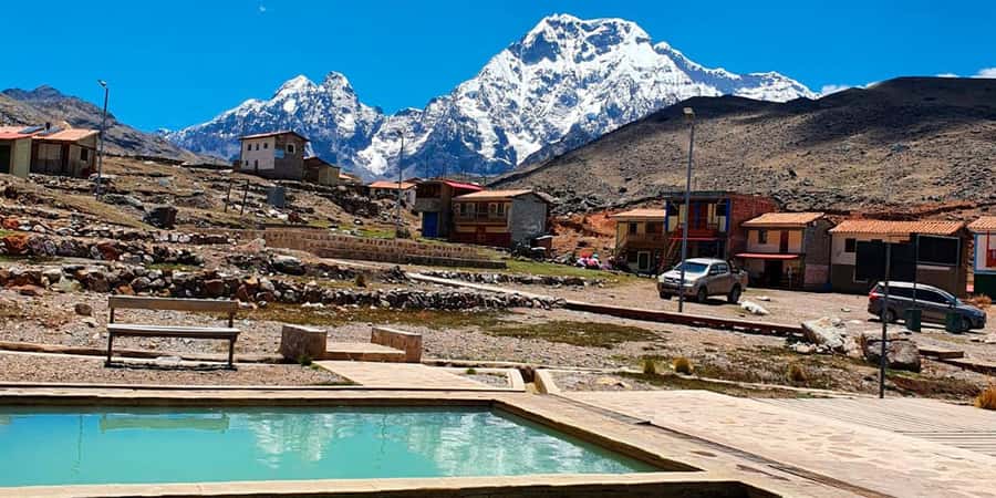 From Cusco: 7 Lakes Ausangate Trek with Breakfast and Lunch - The 13 km trek: seven-lake walking, high points, and real pace control