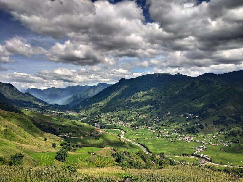 From Hanoi: 1-day Sapa Trekking Tour With Overnight Bus - Morning routine in Sapa: pickup, breakfast, and getting your shoes right