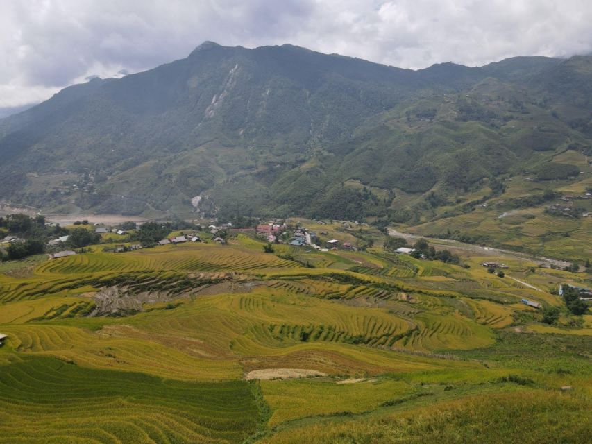 From Hanoi: 2-Day Sapa Trekking Trip with Homestay & Meals - The food on this trek: what’s included and what surprises to expect