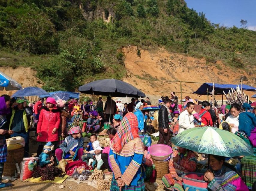 From Hanoi: 2-Day Trekking To Villages In Sapa with Homestay - Day 2: Dzang Ta Chai for Red Dzao life, then a waterfall picnic and the ride home