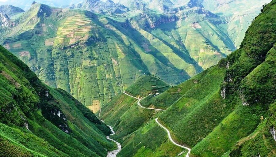 From Hanoi: 3-Day Sapa Trekking with Limousine Transfer - Day 3: A Real Morning in Sapa Town (Plus Fansipan If You Want It)