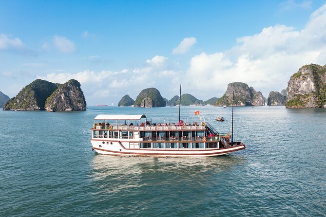 From Hanoi : Sapa Moutain Trek - Halong bay Heritage - Day 4 in Halong Bay: Surprise Cave, brunch, and finishing on the boat