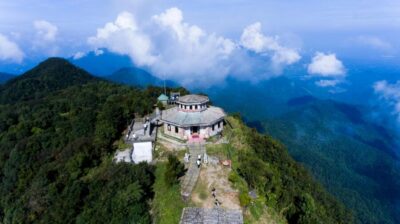 From Hue/Da Nang/Hoi An: Bach Ma National Park Trekking Tour - Hai Vong Dai Peak: panoramic views that earn the walking time