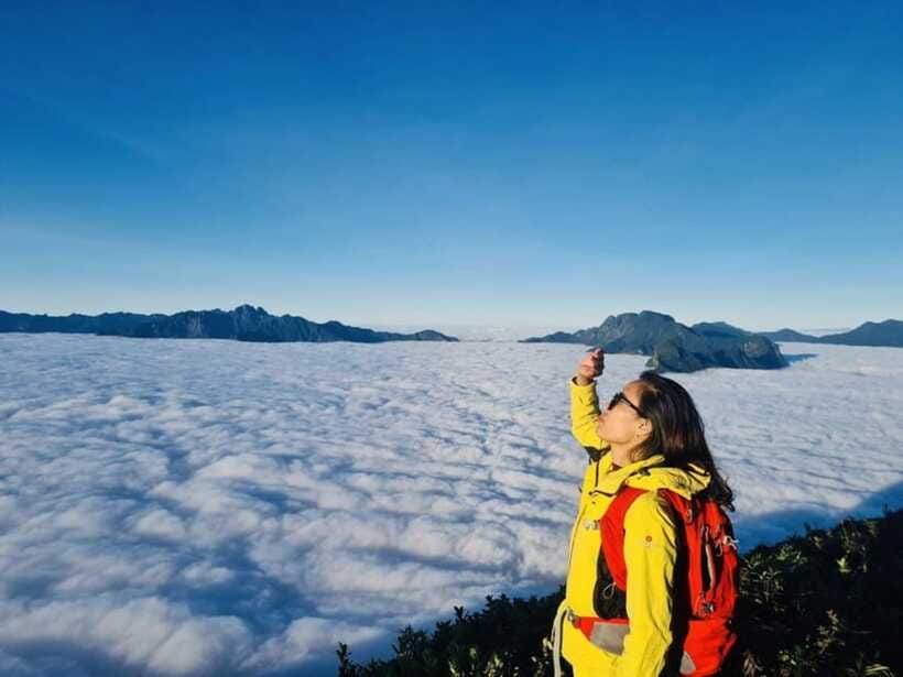 From Sapa: Full-Day Fansipan Peak Trekking Tour - Lunch on the Mountain and the Descent Back to Sapa