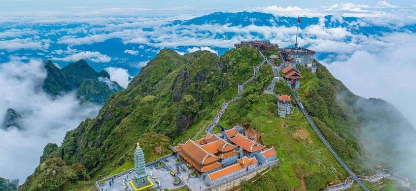 From Sapa: Full-Day Fansipan Peak Trekking Tour - Getting from Sapa to the Trail: The 30-Minute Transfer That Sets Your Pace