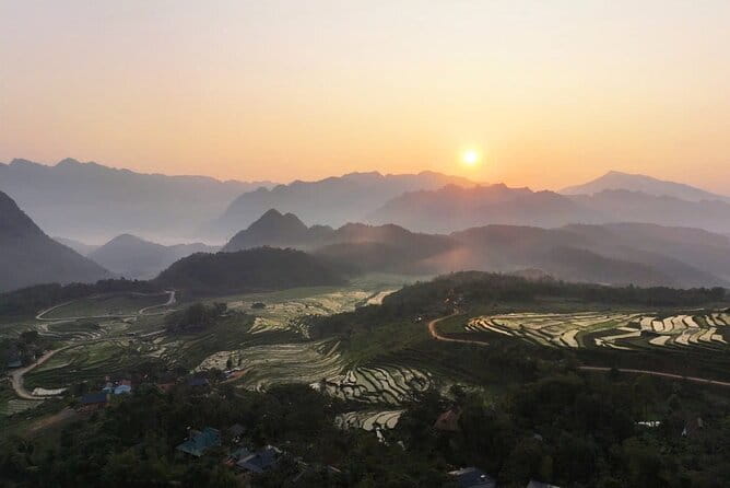 From Sapa: Sapa Trekking Private Tour With Female Ethnic Guide - North of Sapa: Black Hmong and Red Dao, tea first, then the walk