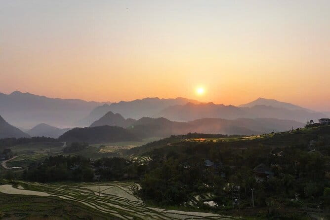 From Sapa: Sapa Trekking Private Tour With Female Ethnic Guide - Moving south-east into Muong Hoa valley: terraced views and Dzay life
