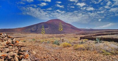 Fuerteventura: Trekking Tour Through the North of the Island - The guide makes the geology make sense