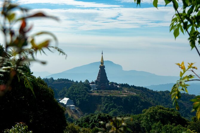 Full-Day Doi Inthanon National Park Tour with Trek and Pagodas - A 9.5-hour Doi Inthanon route that feels like real Thailand