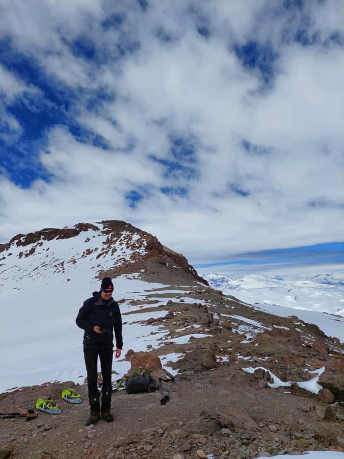 Full-Day Trek to Cerro El Pintor from Santiago - Summit time: panoramic Andes views and a big sense of payoff