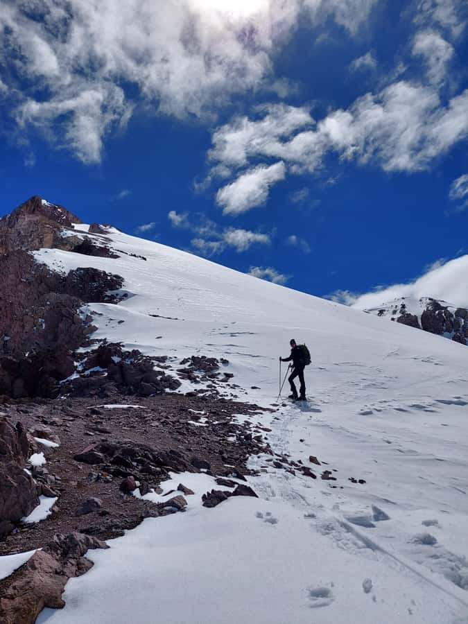 Full-Day Trek to Cerro El Pintor from Santiago - Guides make or break high altitude days