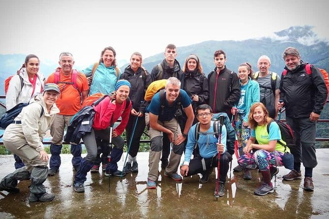 Ghorepani Poonhill Trek (6 Days) - Ulleri School and a tea break: a small stop that helps your pace