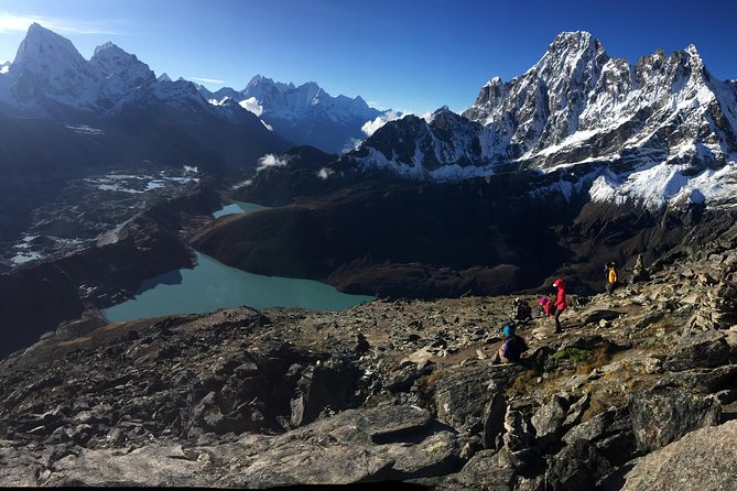 Gokyo Lakes And Renjola Pass Trek - 12 Days - Starting at Lukla and looping back: the Khumbu travel shape