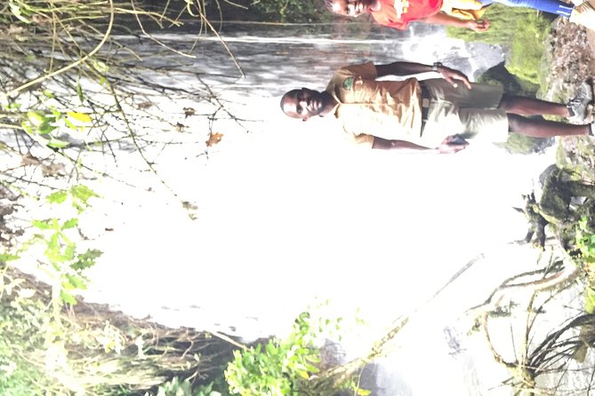 Gorilla trekking - Day 3: Return Drive to Kampala With a Stop at the Equator (10 Hours + 10 Minutes)