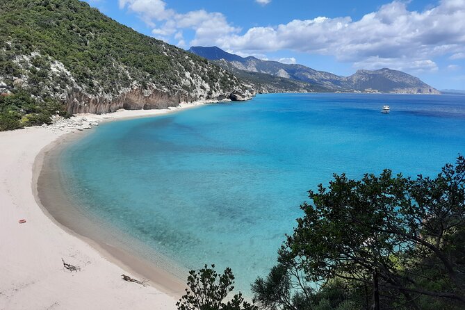 Guided hike to Cala Luna, the pearl of the Gulf of Orosei - From 8:30 Pickup to Trailhead Reality