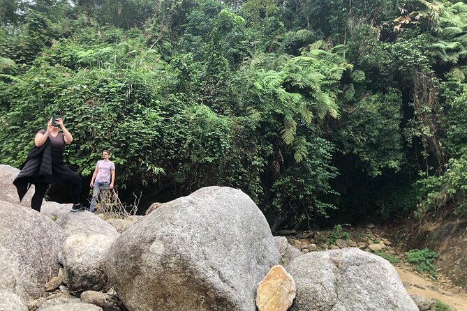 Ha Giang (Vietnam), Trekking Full Day Tour - Gardening with the locals: the hands-on part that sticks