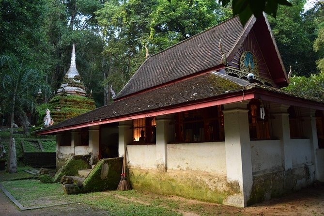 Half Day Doi Suthep Temple and short trekking on monk trail (Private Tour) - What to wear and bring for temple + trail comfort