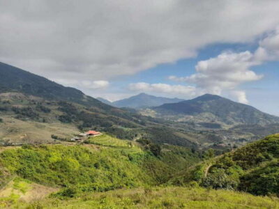 Half Day Sapa Trekking to Visit Lao Chai - Ta Van - Y Linh Hồ photo stop: where Hoàng Liên Sơn scenery can turn on fast