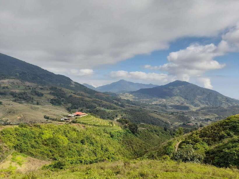 Half Day Sapa Trekking to Visit Lao Chai - Ta Van - Y Linh Hồ photo stop: where Hoàng Liên Sơn scenery can turn on fast