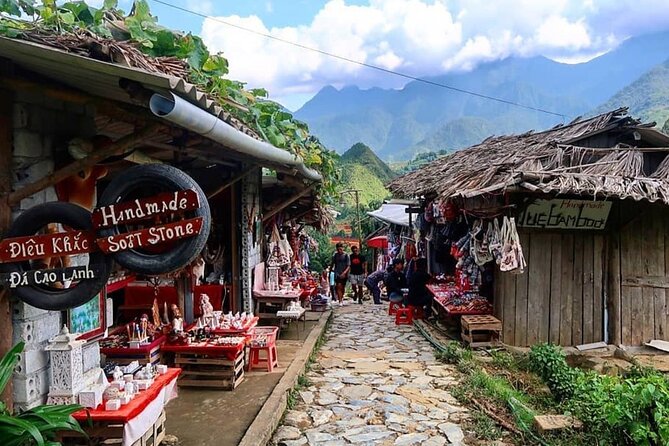 Hanoi- 2 Days Sapa moutain trekking with Local Guide and Homestay - From the Old Quarter to Sapa: 6:00 am pickup and coach comfort